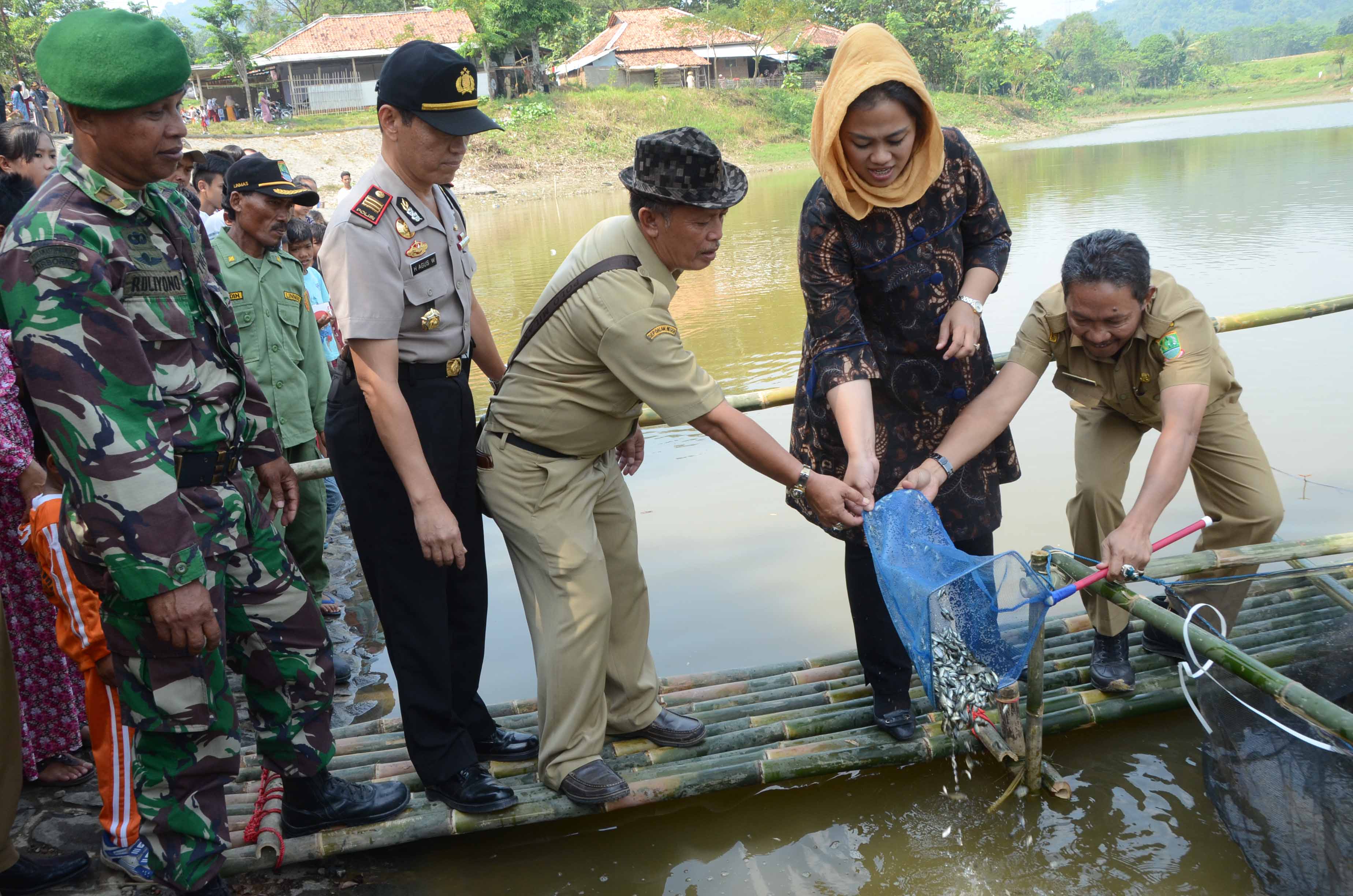 Pemkab Karawang Gelar Optimalisasi Pelayanan Paten Di Kecamatan Tegalwaru | Situs Resmi ...